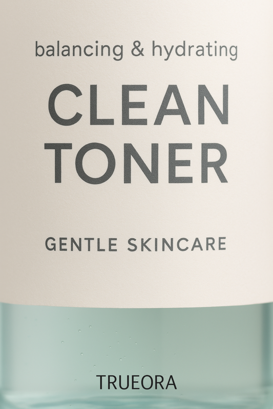 Trueora clean toner close-up label, gentle skincare balance & hydration